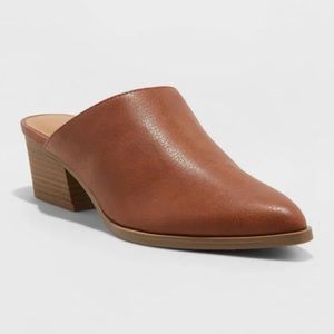 NWT Universal Thread Tobi Heeled Mules in Cognac Size 10